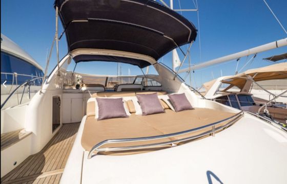 Motorboat Princess V46 960hp