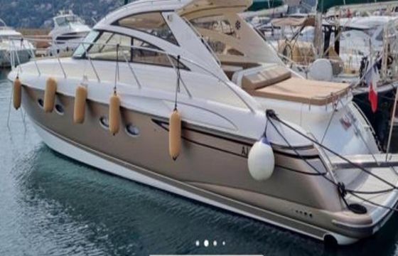 Motorboat Princess V46 960hp