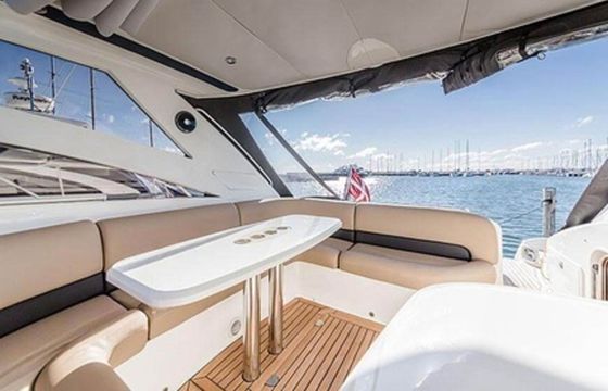 Motorboat Princess V46 960hp