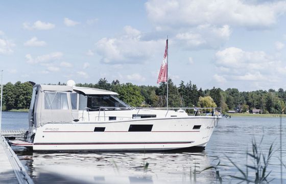 Motor yacht Motoryacht Delphia 1080 86hp