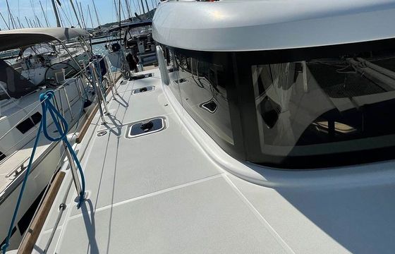 Catamaran LAGOON 40 11.74m