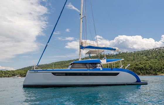 Catamaran Luna 49 14.9m
