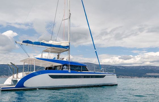 Catamaran Luna 49 14.9m