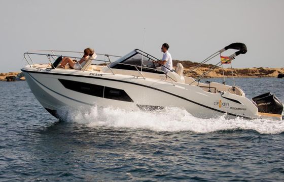 Motorboat Quicksilver Activ 875 Sundeck 400hp
