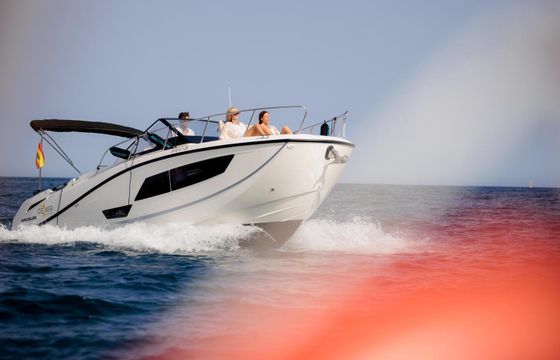 Motorboat Quicksilver Activ 875 Sundeck 400hp