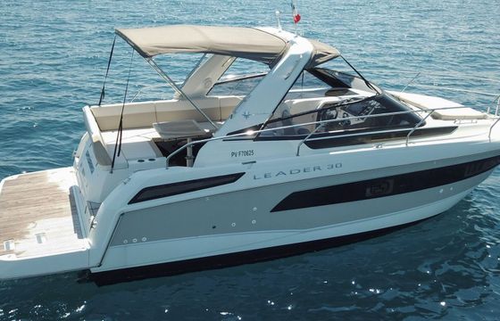 Motorboat Jeanneau Leader 30 300hp