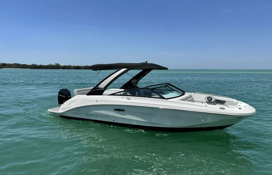 Motorboat Sea Ray SDX 250 ob 300hp