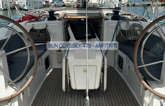 Sailboat Jeanneau Sun Odyssey 479 14.43m