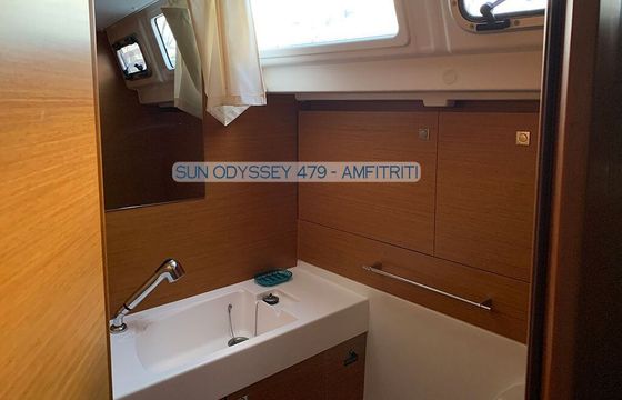 Sailboat Jeanneau Sun Odyssey 479 14.43m