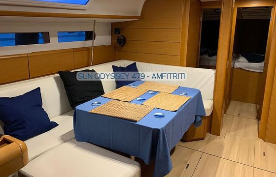 Sailboat Jeanneau Sun Odyssey 479 14.43m