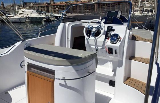 Motorboat Aquabat SPORT INFINITY 850 LUX 225hp