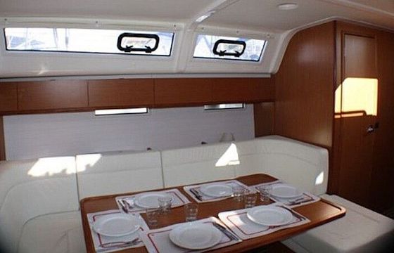 Sailboat BAVARIA CRUISER 51 15.59m
