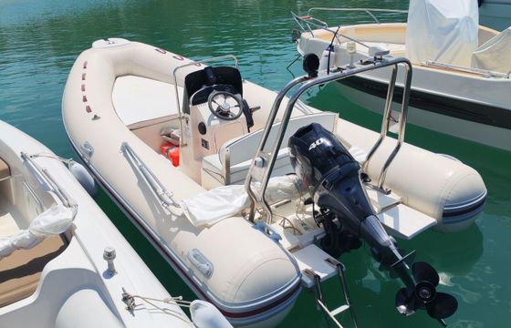 RIB Sub mar Rib 560 40hp