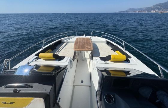 Motorboat Beneteau 7.7 Sportdeck 300hp