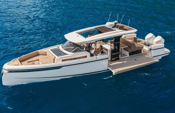 Motorboat SAXDOR 400 GTS 850hp