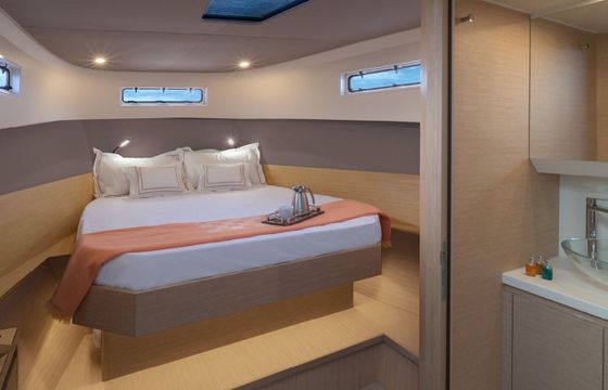 Motor yacht Solaris Open 40 740hp