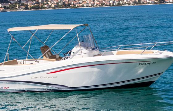 Motorboat Jeanneau Cap Camarat 7.5 Cc 225hp