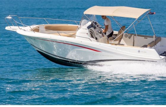 Motorboat Jeanneau Cap Camarat 7.5 Cc 225hp