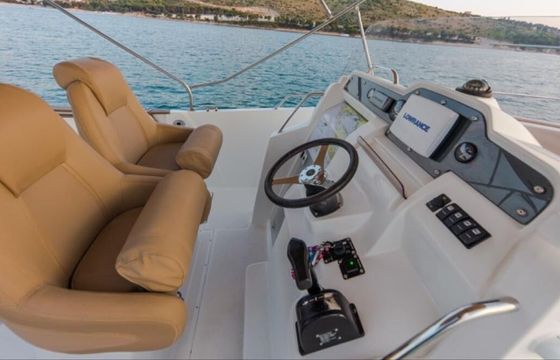 Motorboat Jeanneau Cap Camarat 7.5 Cc 225hp