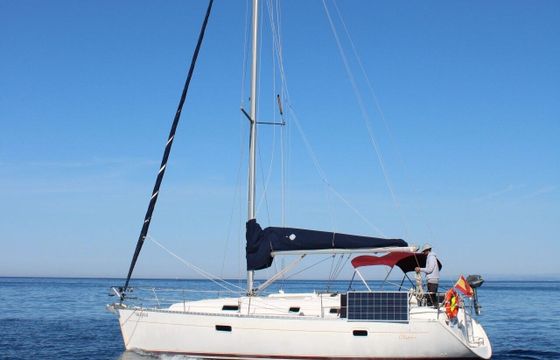 Sailboat Beneteau Oceanis Clipper 361 11m
