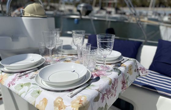 Sailboat Beneteau Oceanis Clipper 361 11m