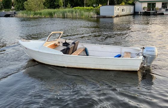 Motorboat Verhoef v500 8hp