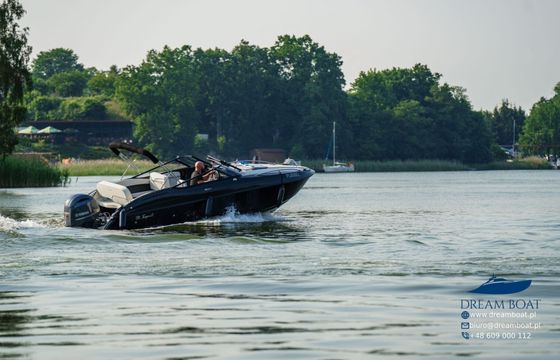 Motorboat ST Tropez 6 200hp