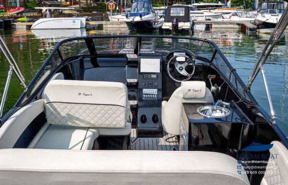 Motorboat ST Tropez 6 200hp