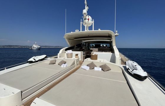 Motor yacht Leopard 27 open 4000hp