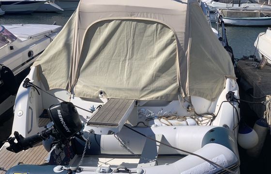 Motorboat Prestige 34 520hp