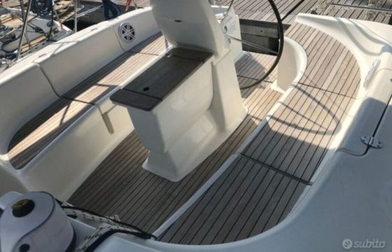 Sailboat Bavaria 39 cruiser 12m