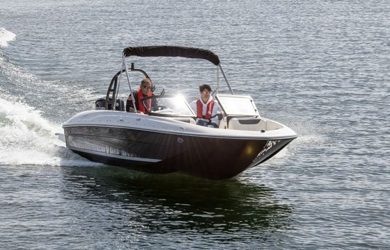 Motorboat Bayliner E16 60hp