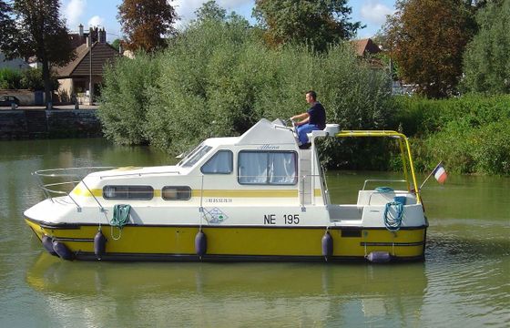 Houseboat Custom Triton 860 Fly (Briare) 28hp