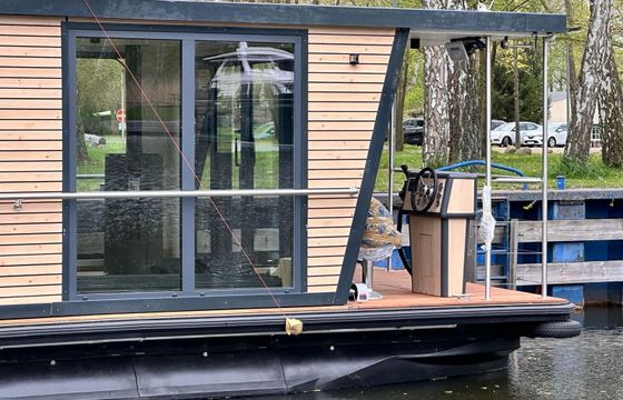 Houseboat WOMA D13