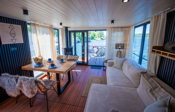 Houseboat WOMA D13