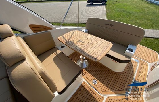 Motorboat Sea Ray 265 Sundancer 350hp