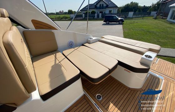 Motorboat Sea Ray 265 Sundancer 350hp