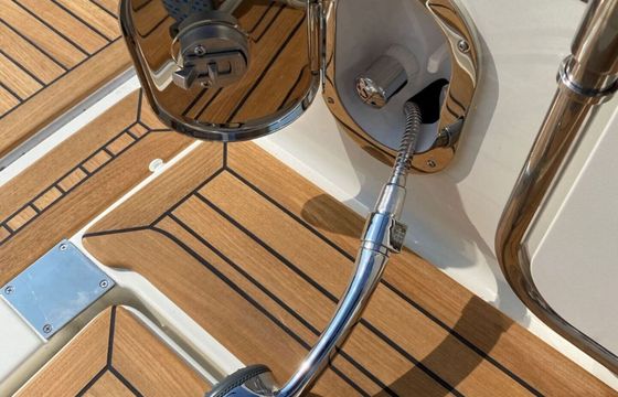 Motorboat Sea Ray 265 Sundancer 350hp