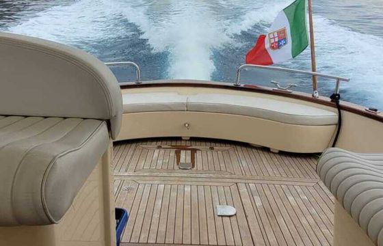 Motorboat Apreamare 38 Comfort 650hp