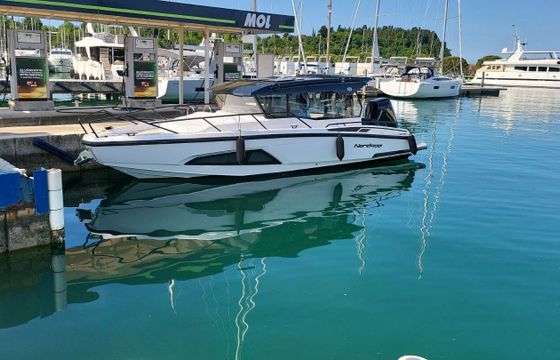 Motorboat Nordkapp Coupe 905 350hp