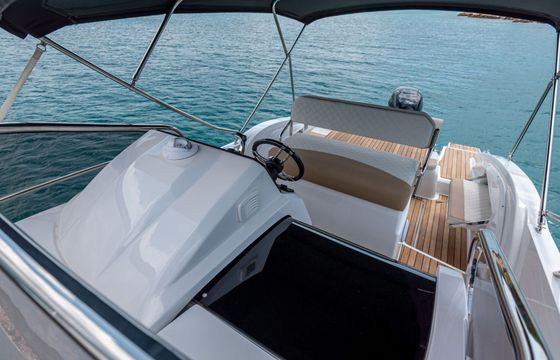 Motorboat Idea Marine 80WA Sundeck 350hp