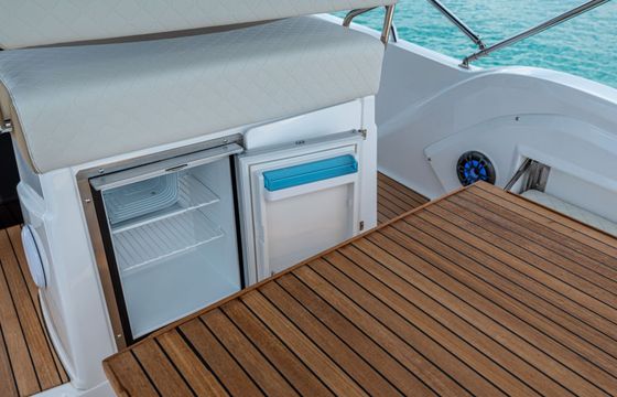 Motorboat Idea Marine 80WA Sundeck 350hp