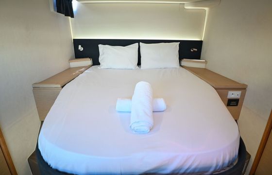 Catamaran Fountaine Pajot SABA 50 15m