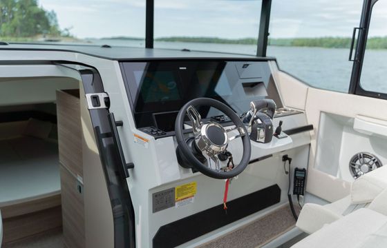 Motorboat LUXURY  DAY CRUISES / HOLIDAY PACKAGES - SAXDOR 320 GTC 600hp