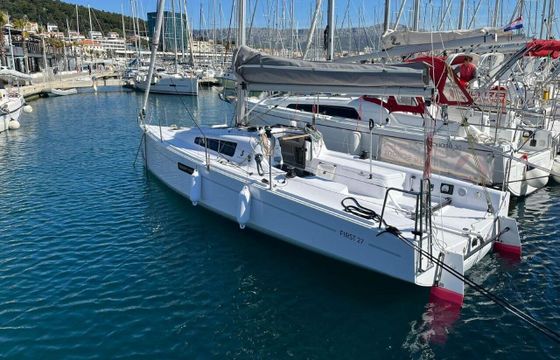 Sailboat Bénéteau First 27 7m