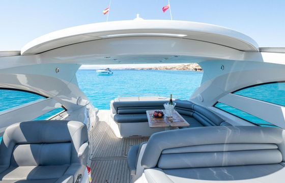 Motorboat Sunseeker Portofino 53 1600hp