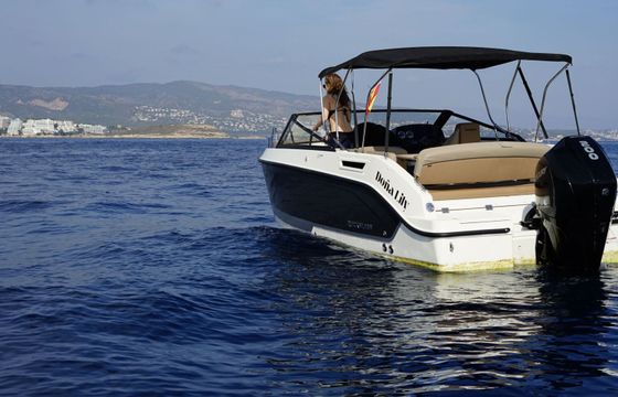Motorboat Quicksilver ACTIV 675 CRUISER 200hp