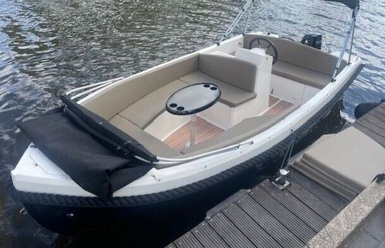 Boat without licence  Aqua 24 495 9hp