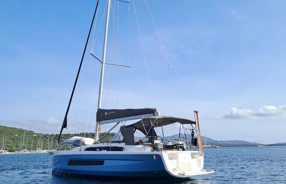 Sailboat Dufour Dufour 37 10m