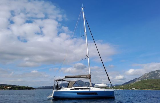 Sailboat Dufour Dufour 37 10m